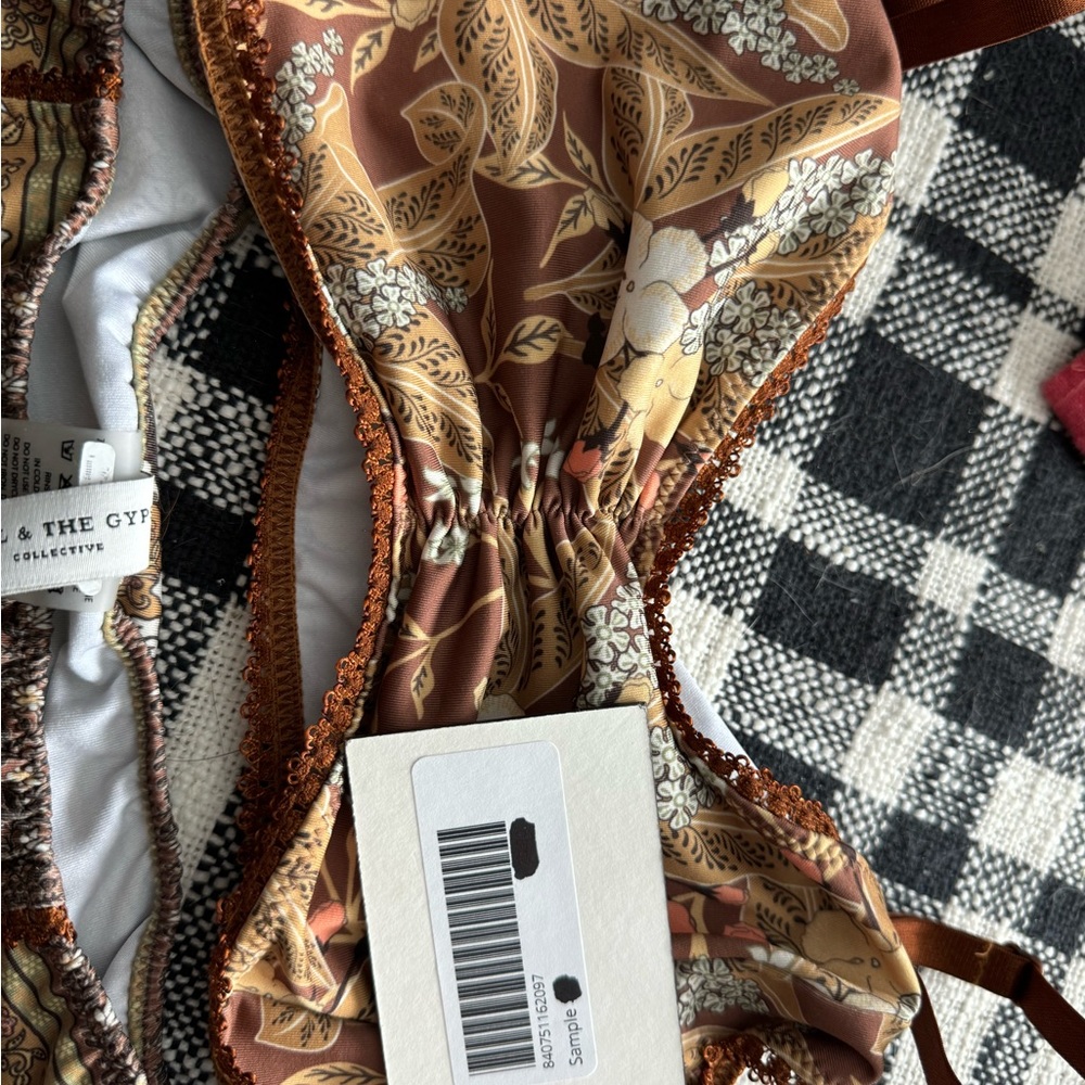 Spell Sample Small Bianca Intimates - image 2